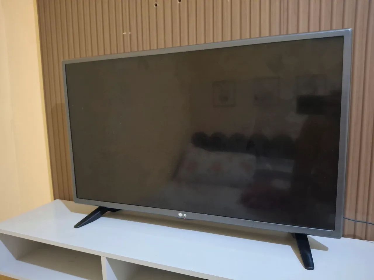 VENDO SMART TV LG 32 POLEGADAS  Leia o anuncio... - Foto 3