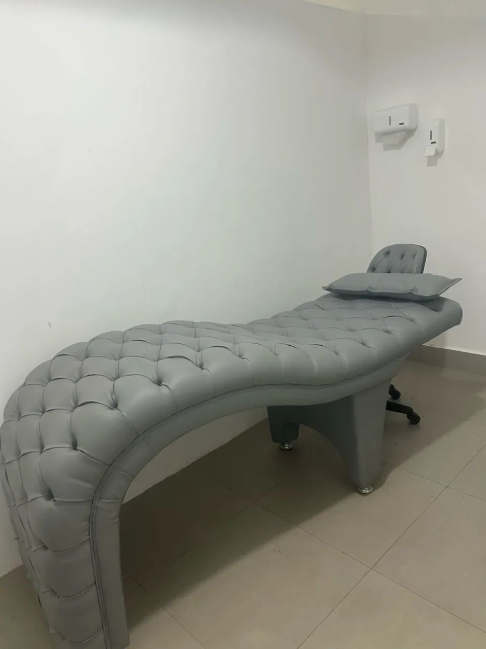 Maca de luxo  c/ mocho e travesseiro 