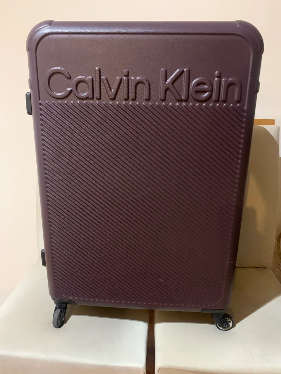 Mala Calvin Klein  - 23kg - Original EUA