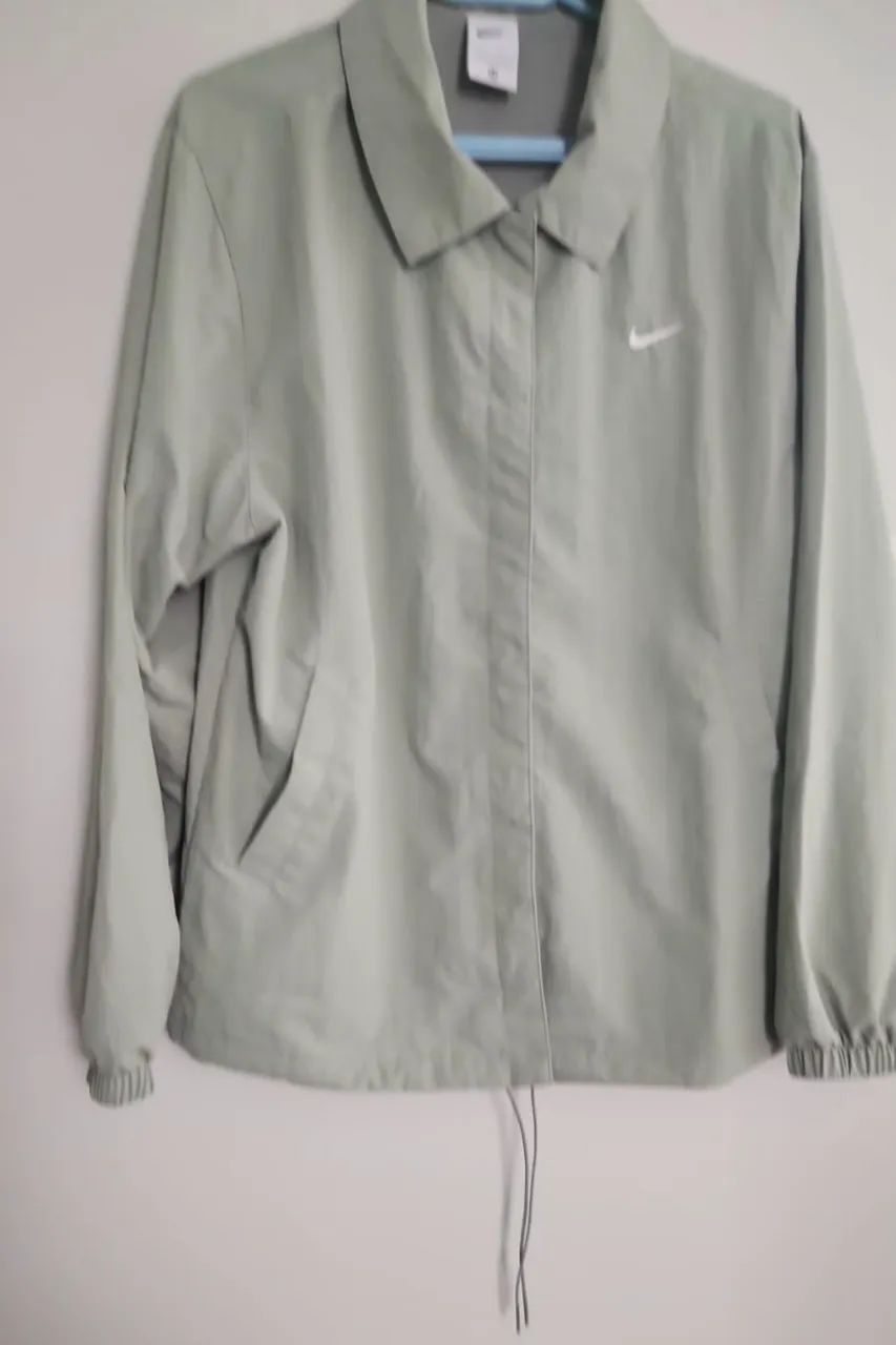 Casaco Nike original nunca usado 