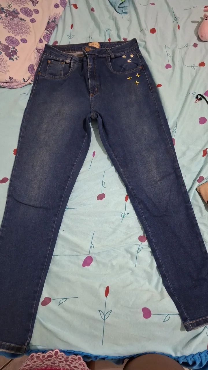 Vendo essas calças jeans 