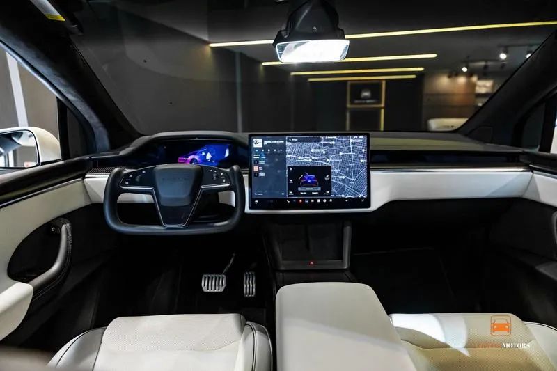 Tesla Model X Plaid Eletrico, foto 16 de 20