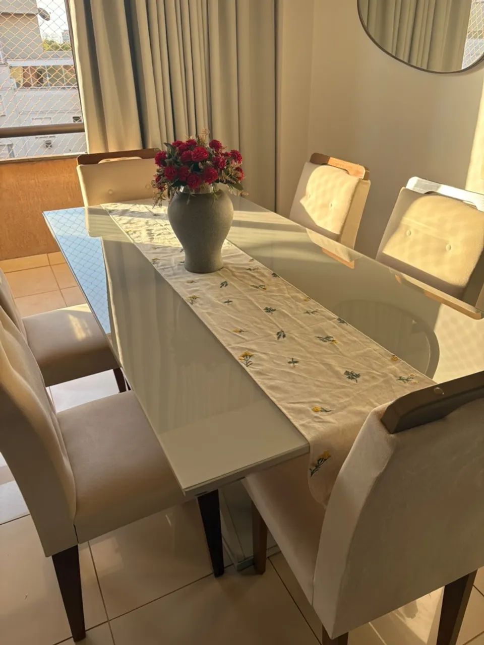 Conjunto de Mesa de Jantar com Tampo Off White e 6 Cadeiras Bege - Foto 4