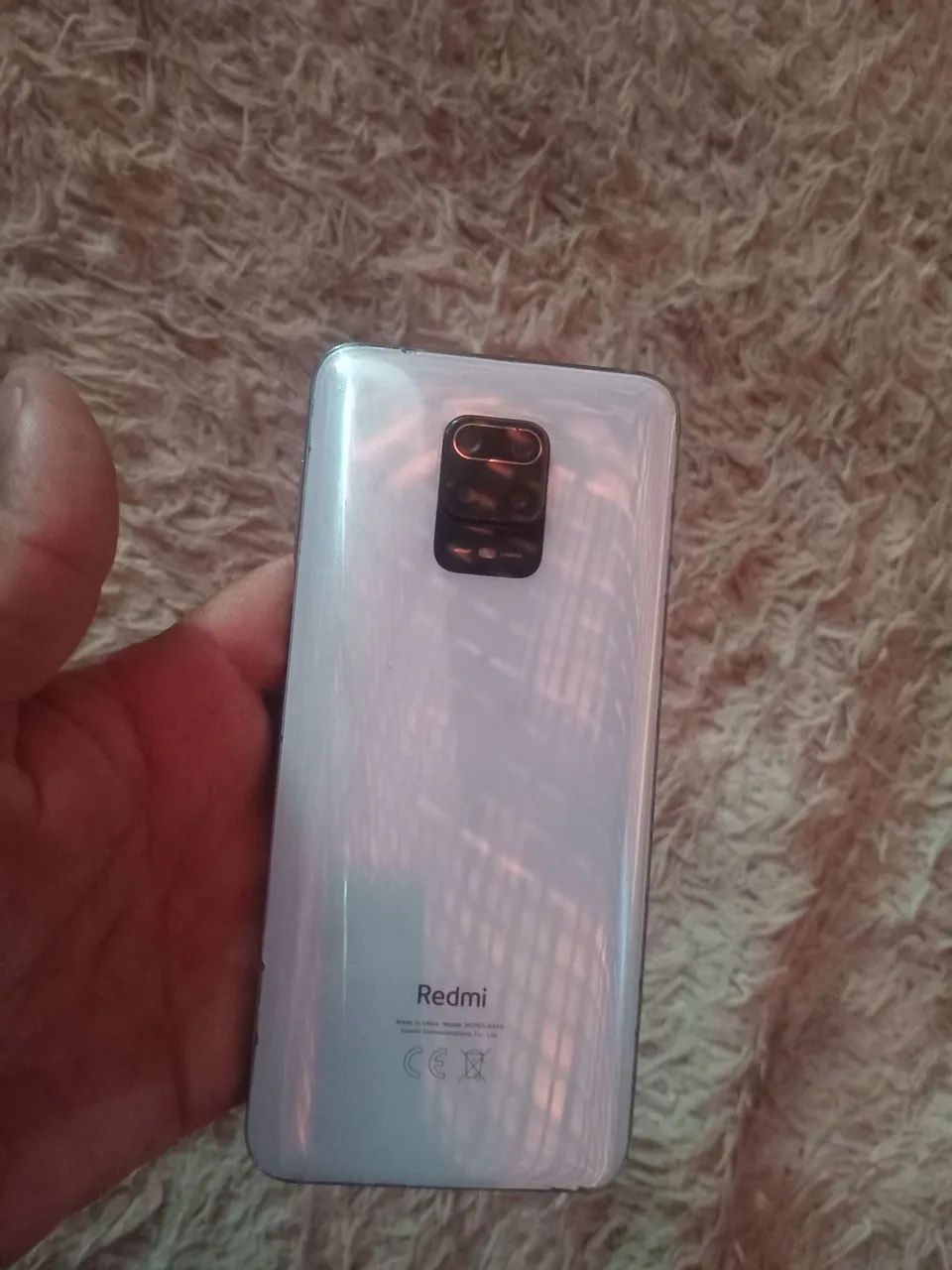 Vendo um redmi note 9s sm novo pra vender 400 reas 