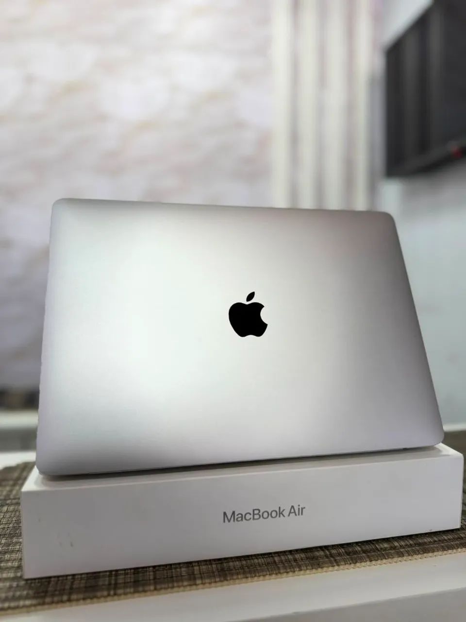 MACBOOK AIR M1 256GB 8 RAM - Foto 2