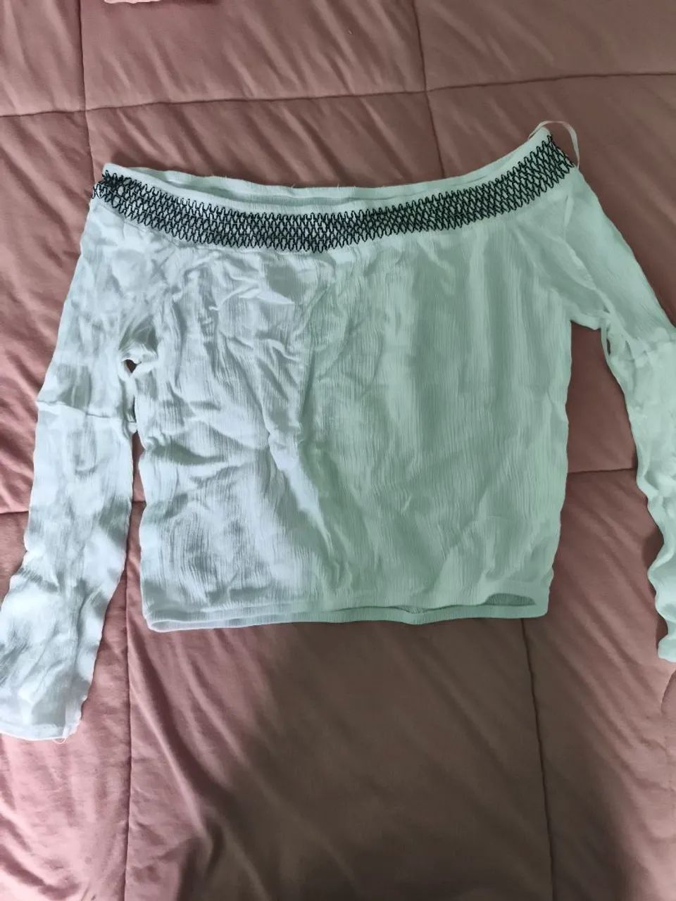 Cropped manga longa tomara que caia 