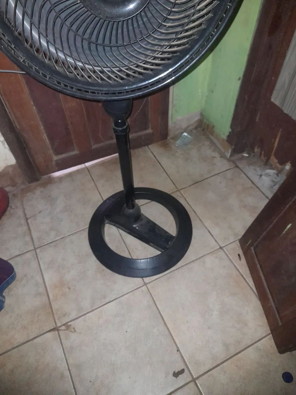 Vendo um ventilador de pe - Foto 2