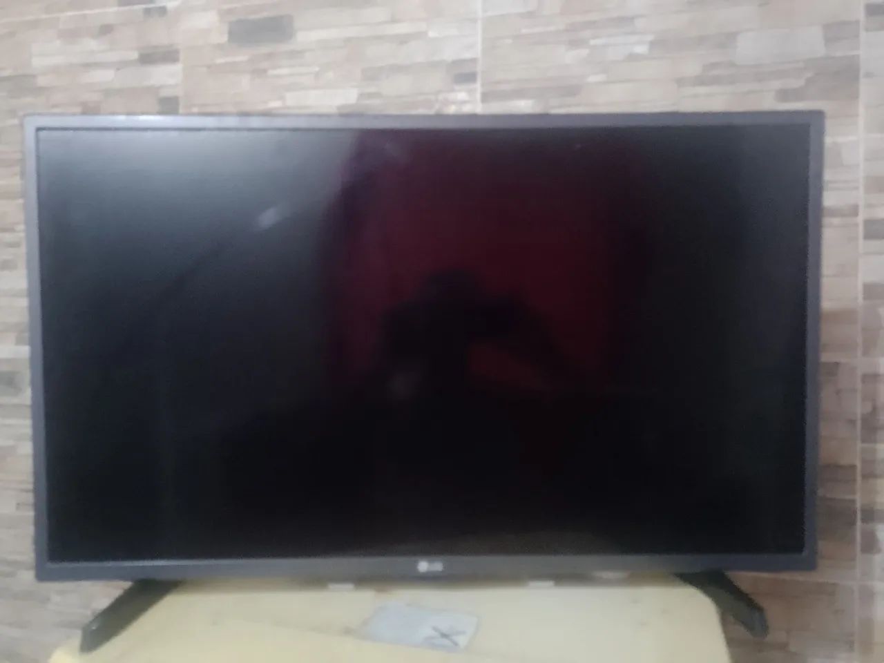 Tv 32 polegadas LG tela rachada 