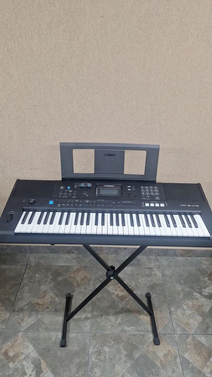 Teclado yamaha E473 impecável!