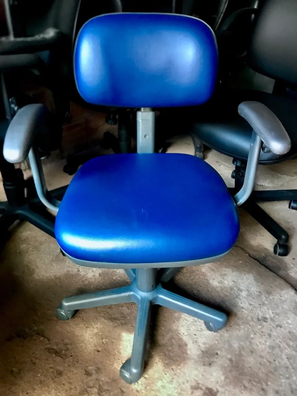 Cadeira de escritório (flexform) usadinha filé 