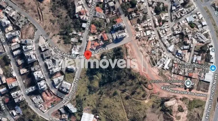 Área à venda  Manacás 1.378,90 m²;