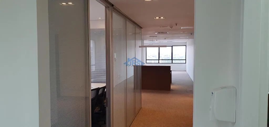 Sala para alugar em Barueri, Alphaville Industrial, com 163.03 m²
