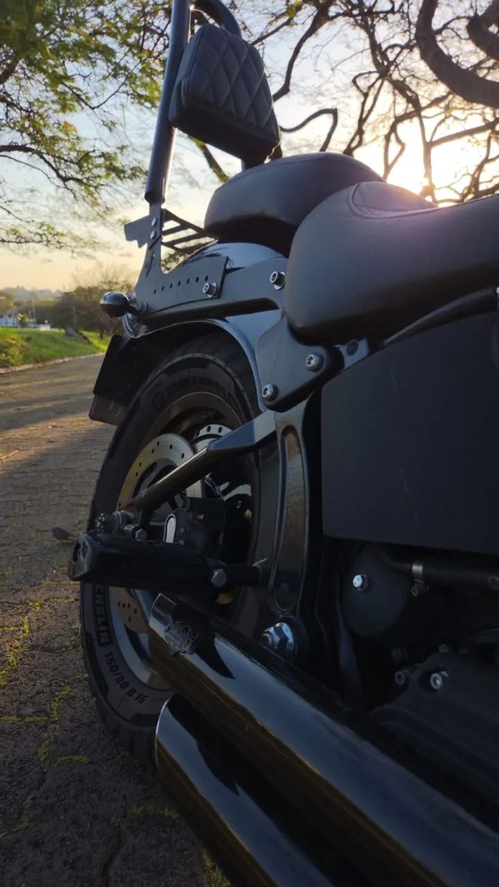 Harley-Davidson Nightrain 2004 Softail - Clássica e Imponente!