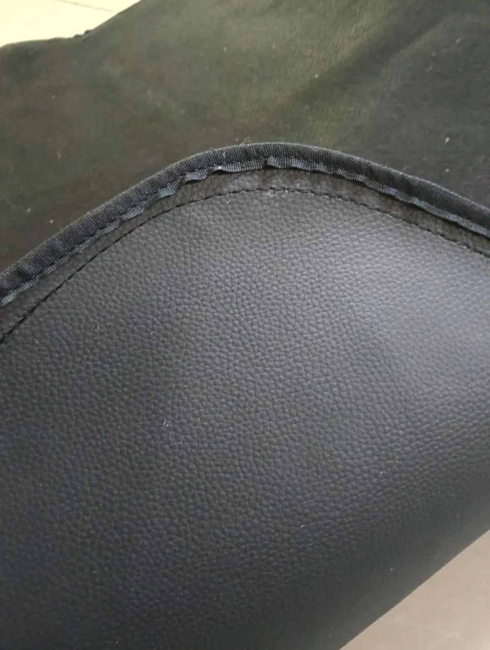 Capa para PROTEÇÃO porta malas de carro em couro  - Foto 4
