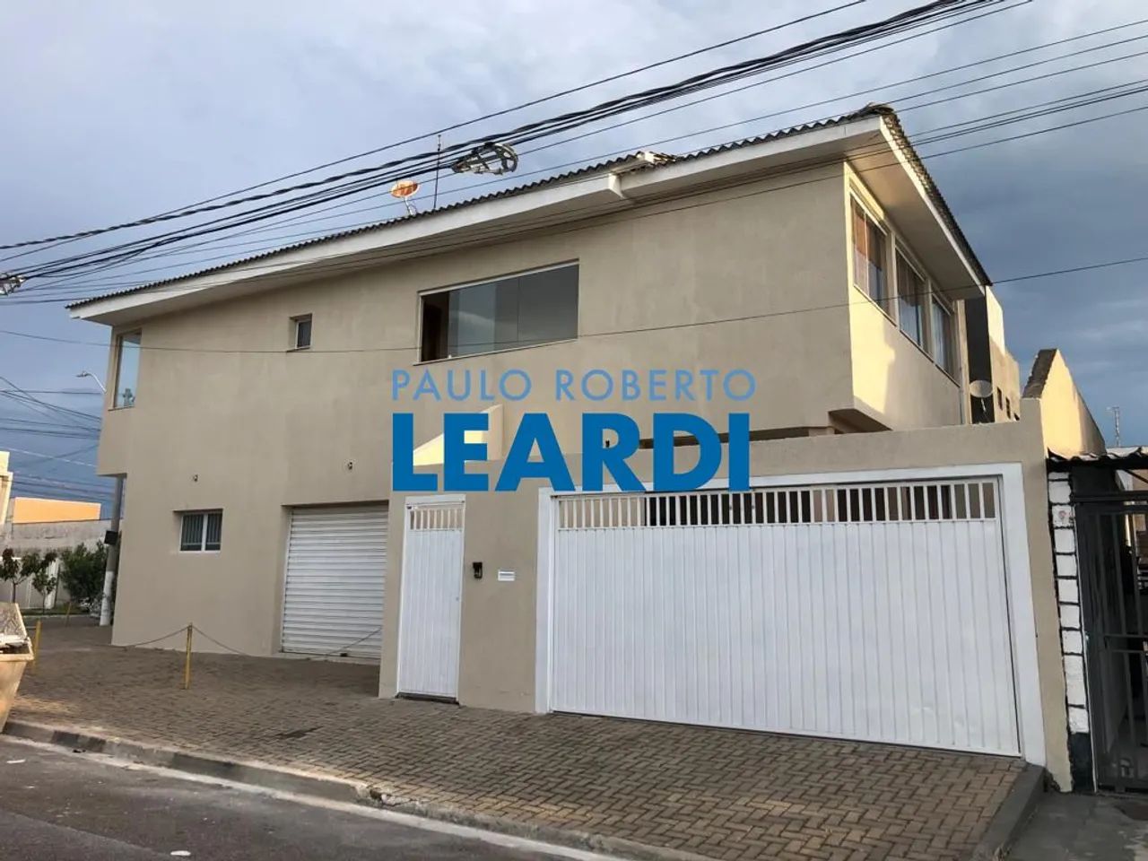 CASA ASSOBRADADA - TERRA BRASILIS - SP