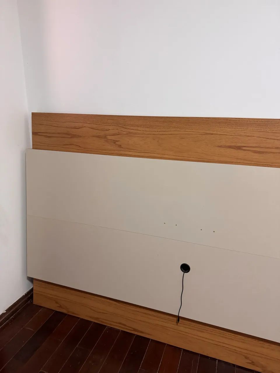Rack de madeira com painel  - Foto 3