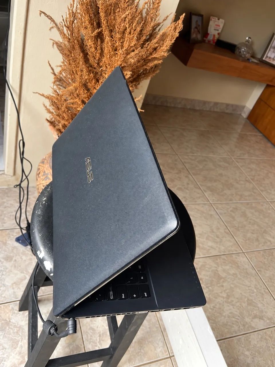 Notebook Asus semi novo  - Foto 2