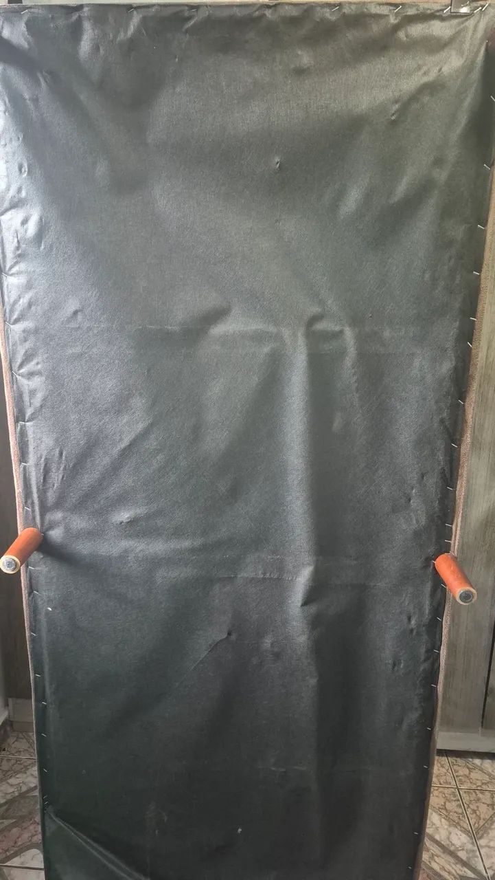 Venda de 2 camas sem colchão  - Foto 2