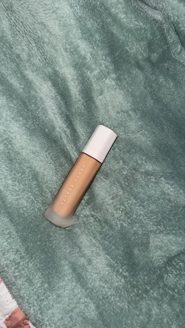 Base Fenty Beauty 