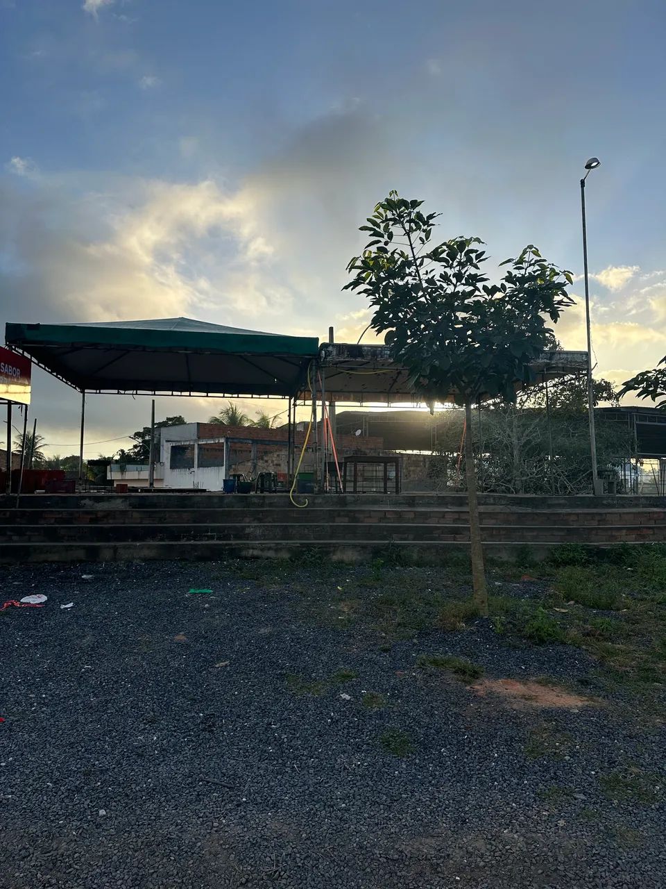 Aluga-se espaço todo na laje