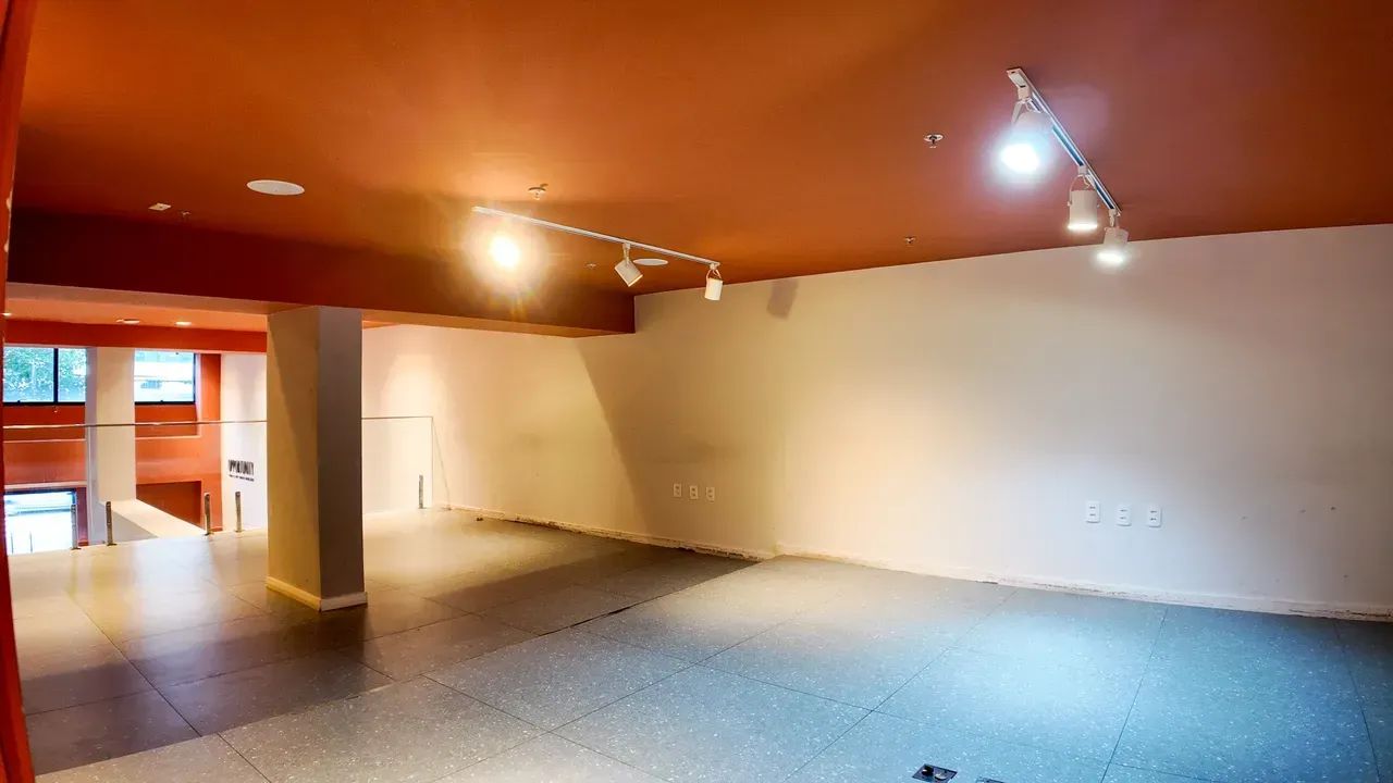 Ponto comercial/Loja/Box para venda possui 185 metros quadrados - Foto 12