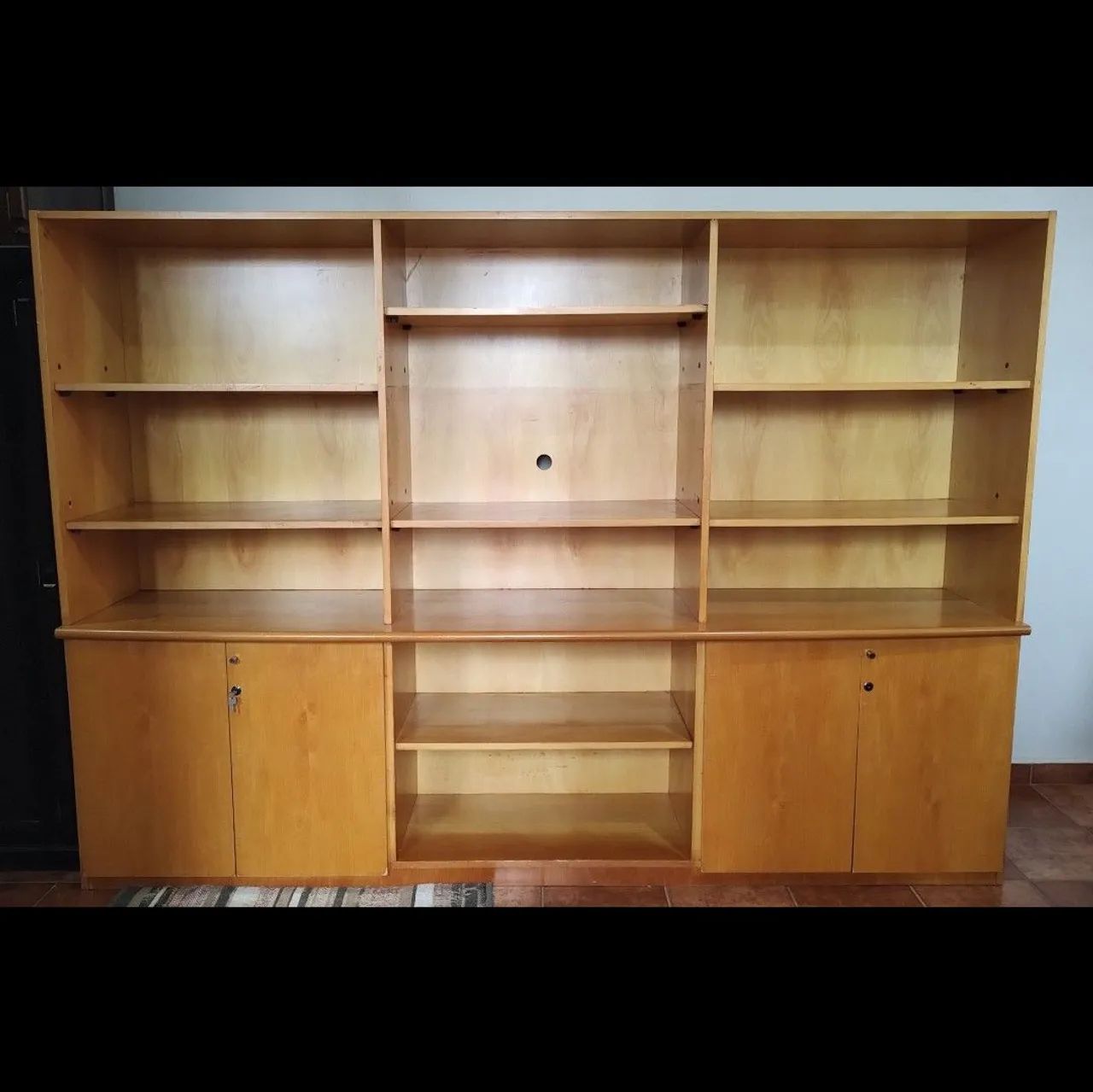 Armário Estante Multiuso - sala, escritório ou quarto 