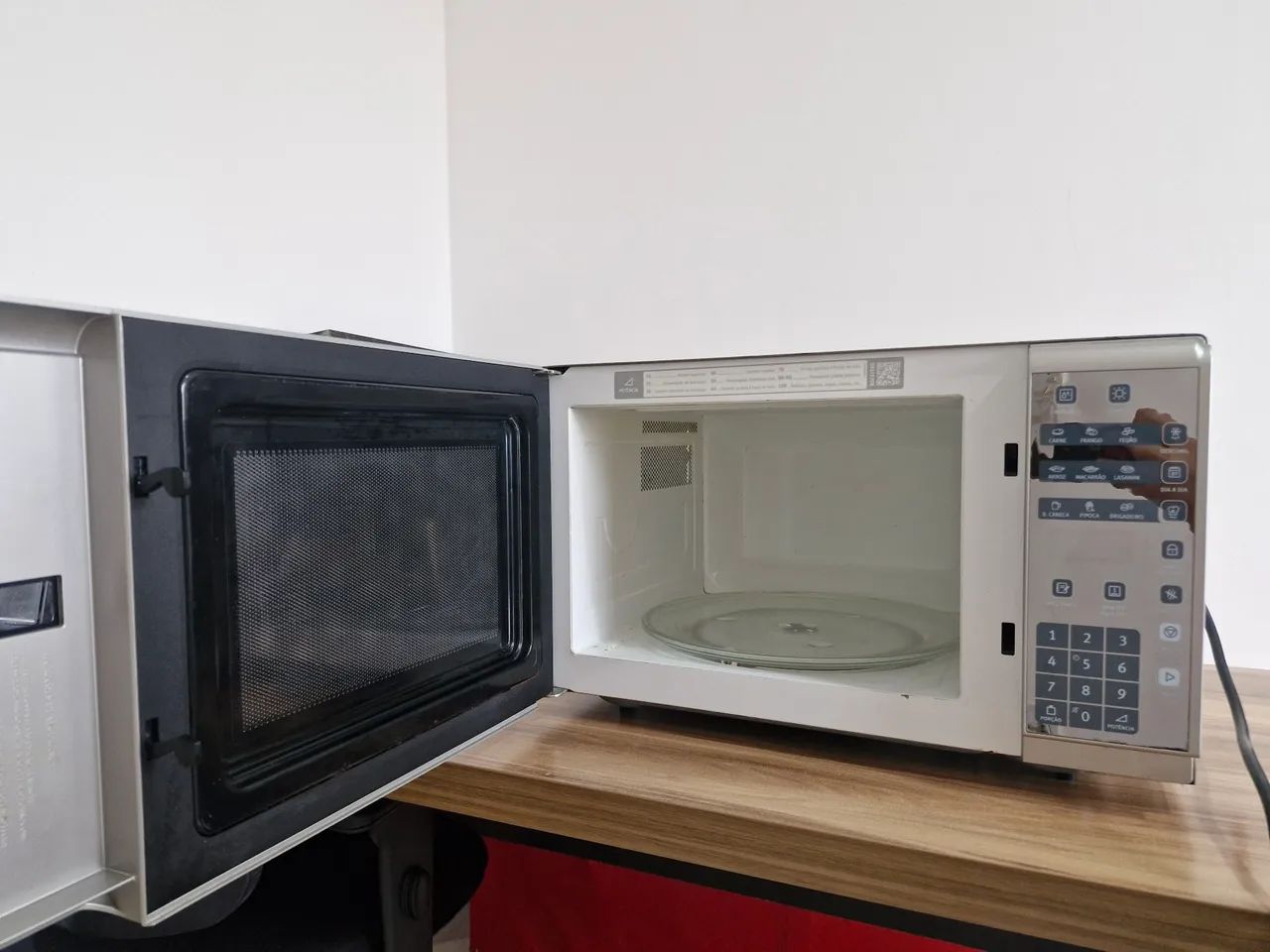 Microondas Espelhado Eletrolux  - Foto 4