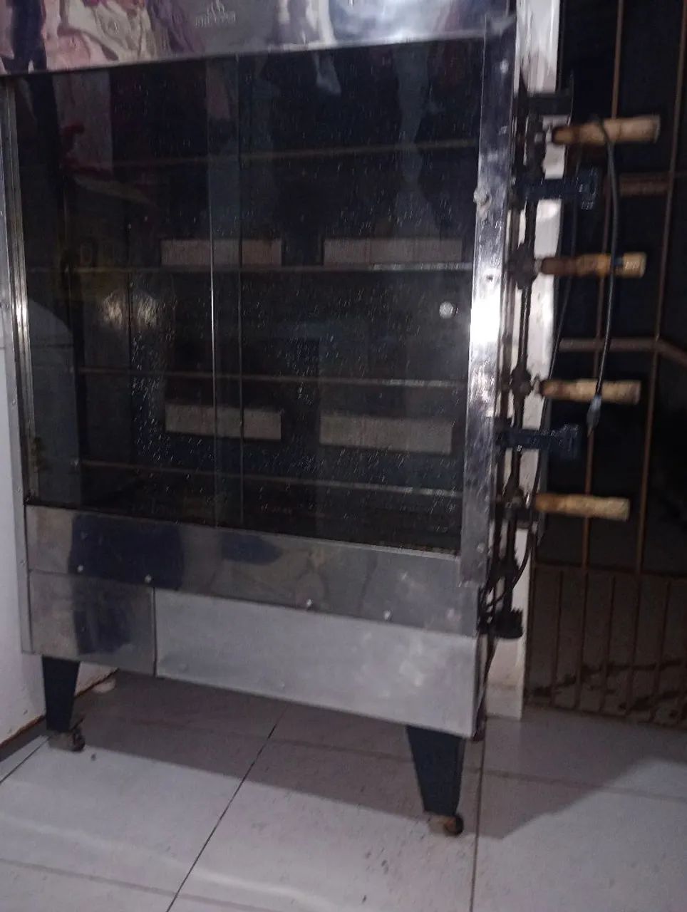 Máquina de assar frango 