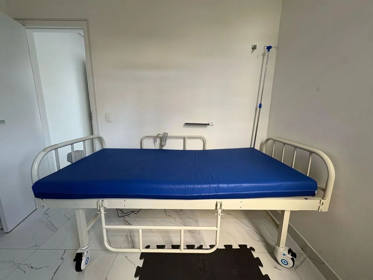 Cama hospitalar elétrica  - Foto 2