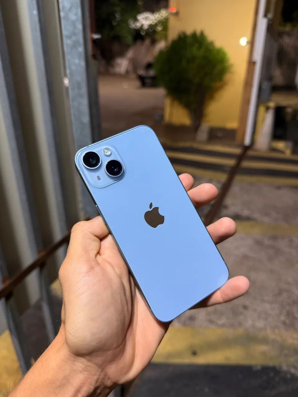 iPhone 14