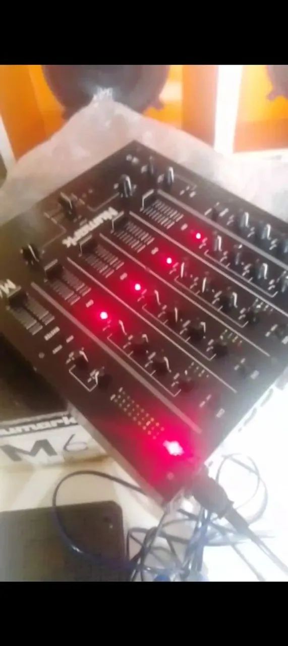 MIXER NUMARK M6 USB  - Foto 3