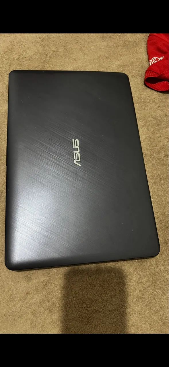 Notebook azus 