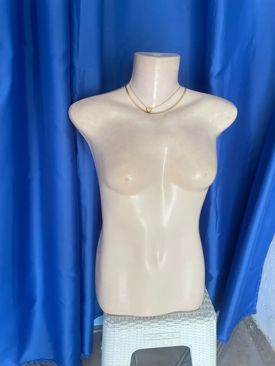 Busto Feminino Manequim Móveis para loja de roupas