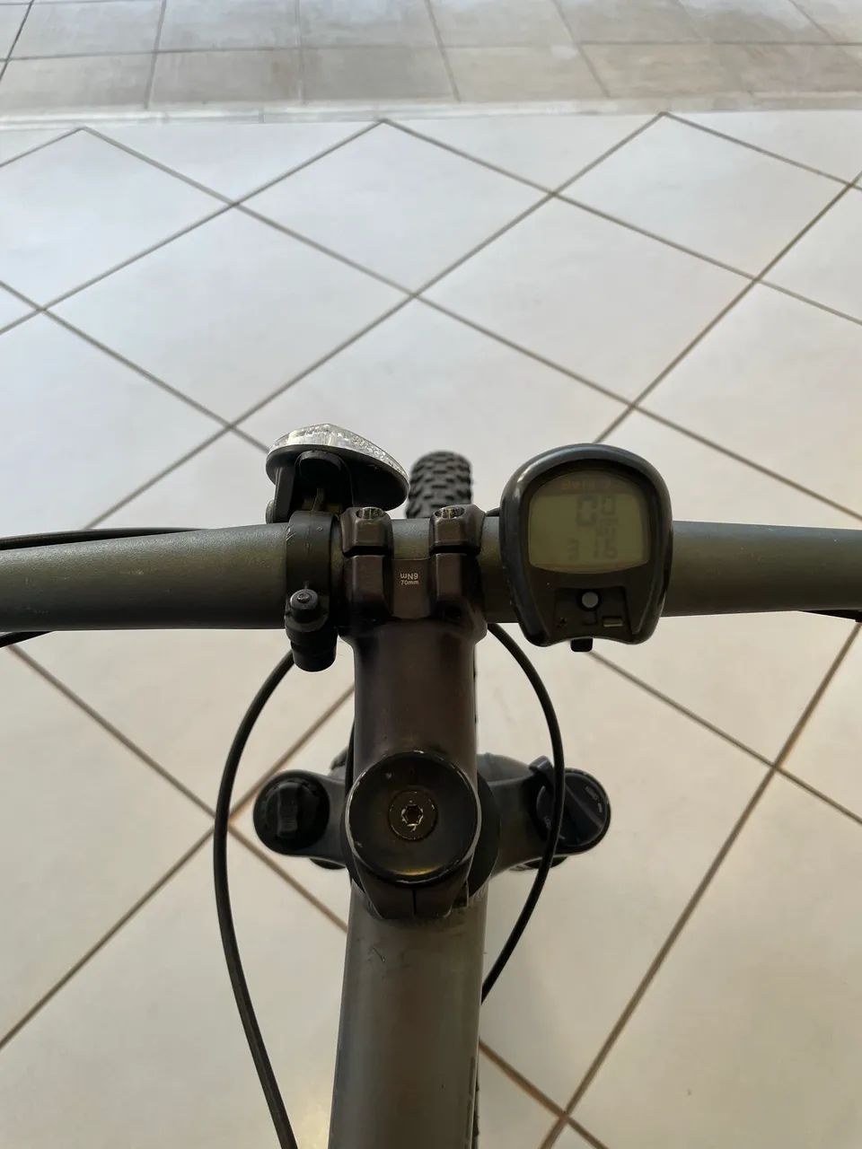 Bicicleta Specialized Rockhopper - Aro 19 - Foto 5
