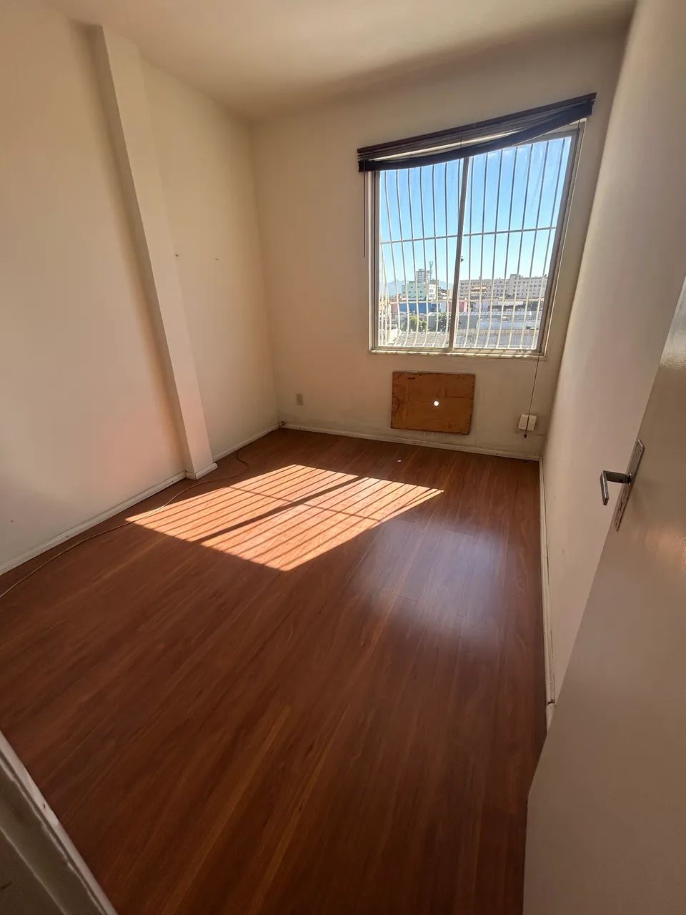 Vendo apto na Rua Silva Jardim - Centro  - Foto 3