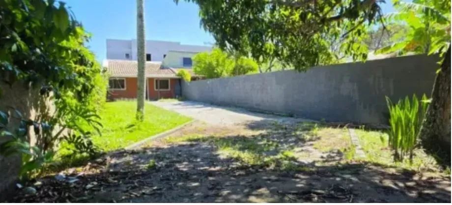 CASA TÉRREA PRÓXIMO AO HIPER BOM EM LOTE DE 286 M² CAMPECHE.