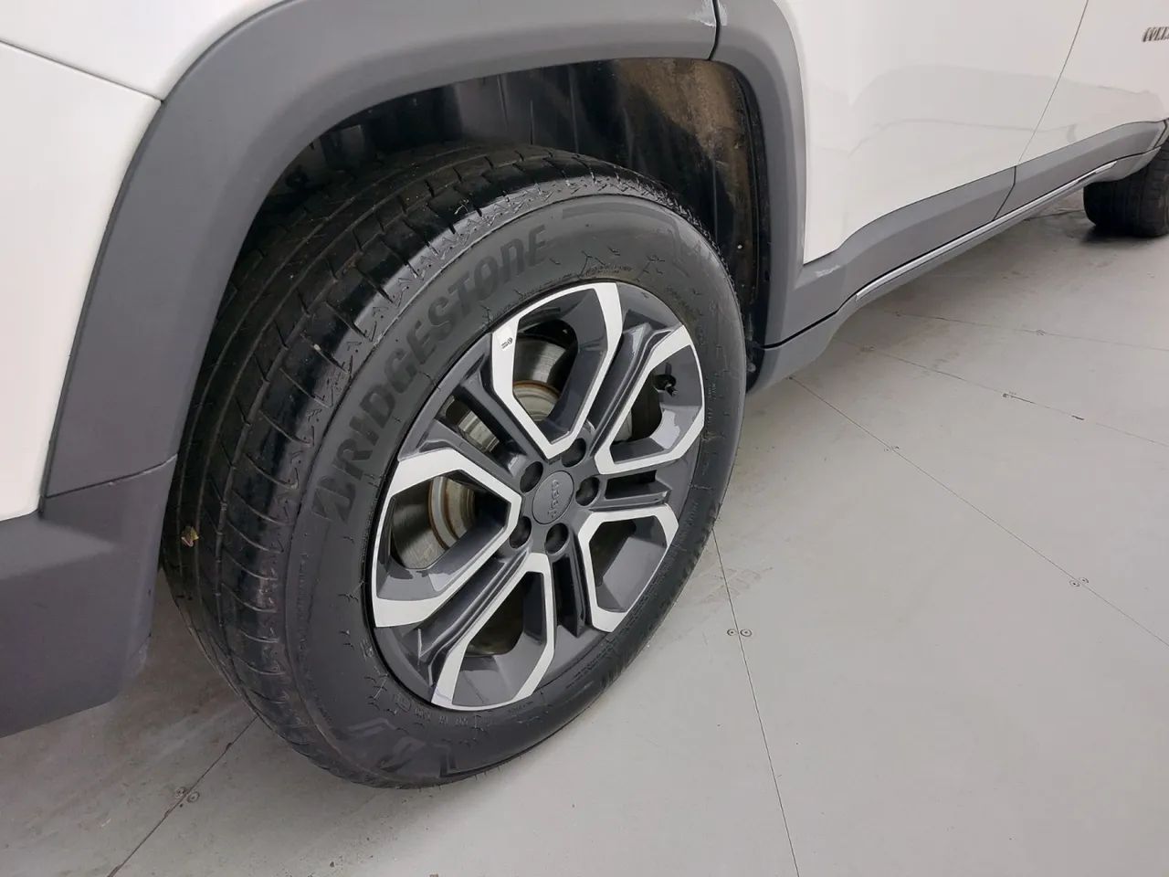 Jeep Commander Limited T270 1.3 TB Flex Aut., foto 14 de 18