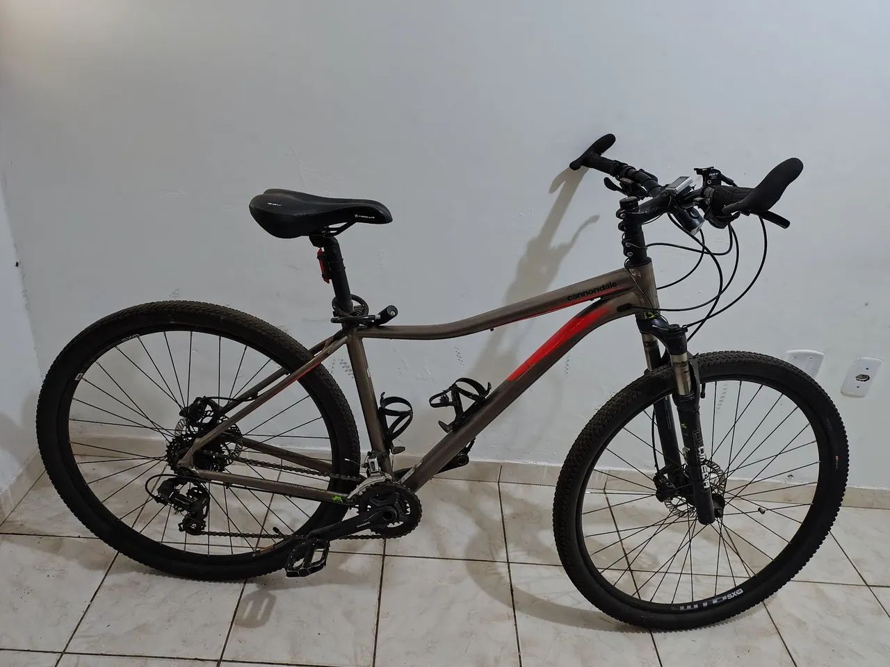 Bicicleta cannodale tango 5.