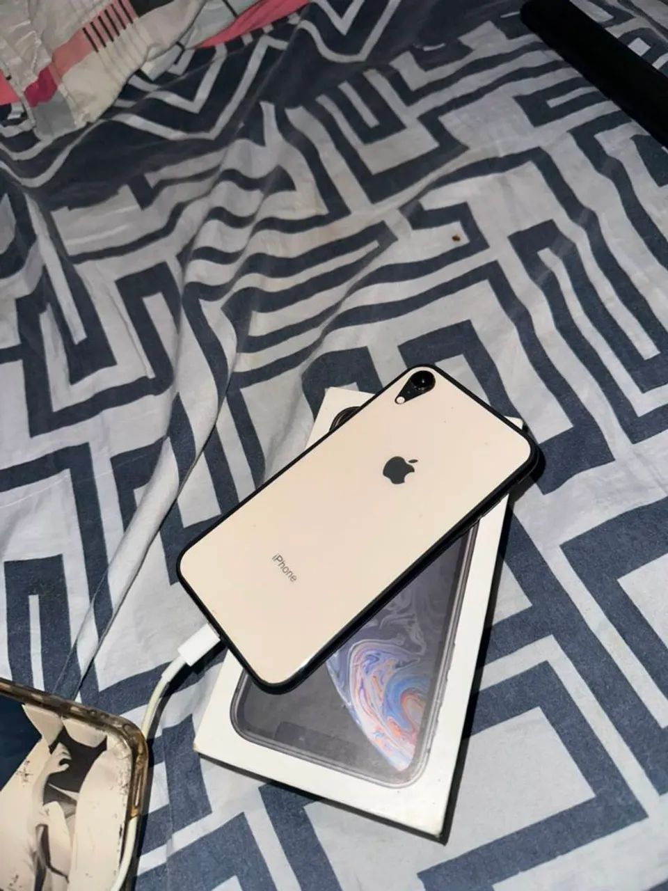 Celular iPhone XR 