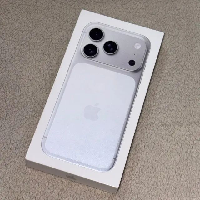 Iphone 17 Pro Max 256Gb Silver Lacrado Entrega Imediata !
