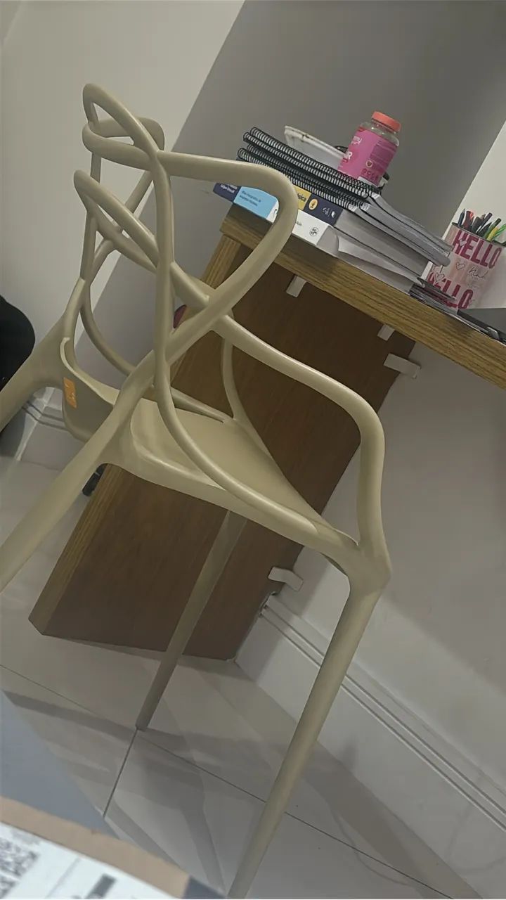 Mesa, com 4 cadeiras e mais uma avulsa - Foto 4