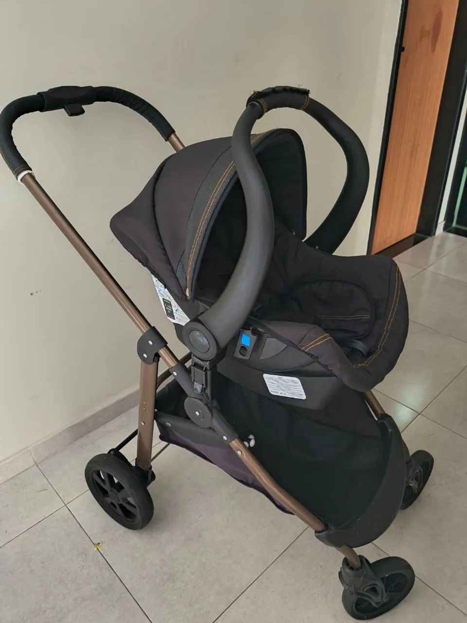 carrinho de bebê -ta praticamente novo