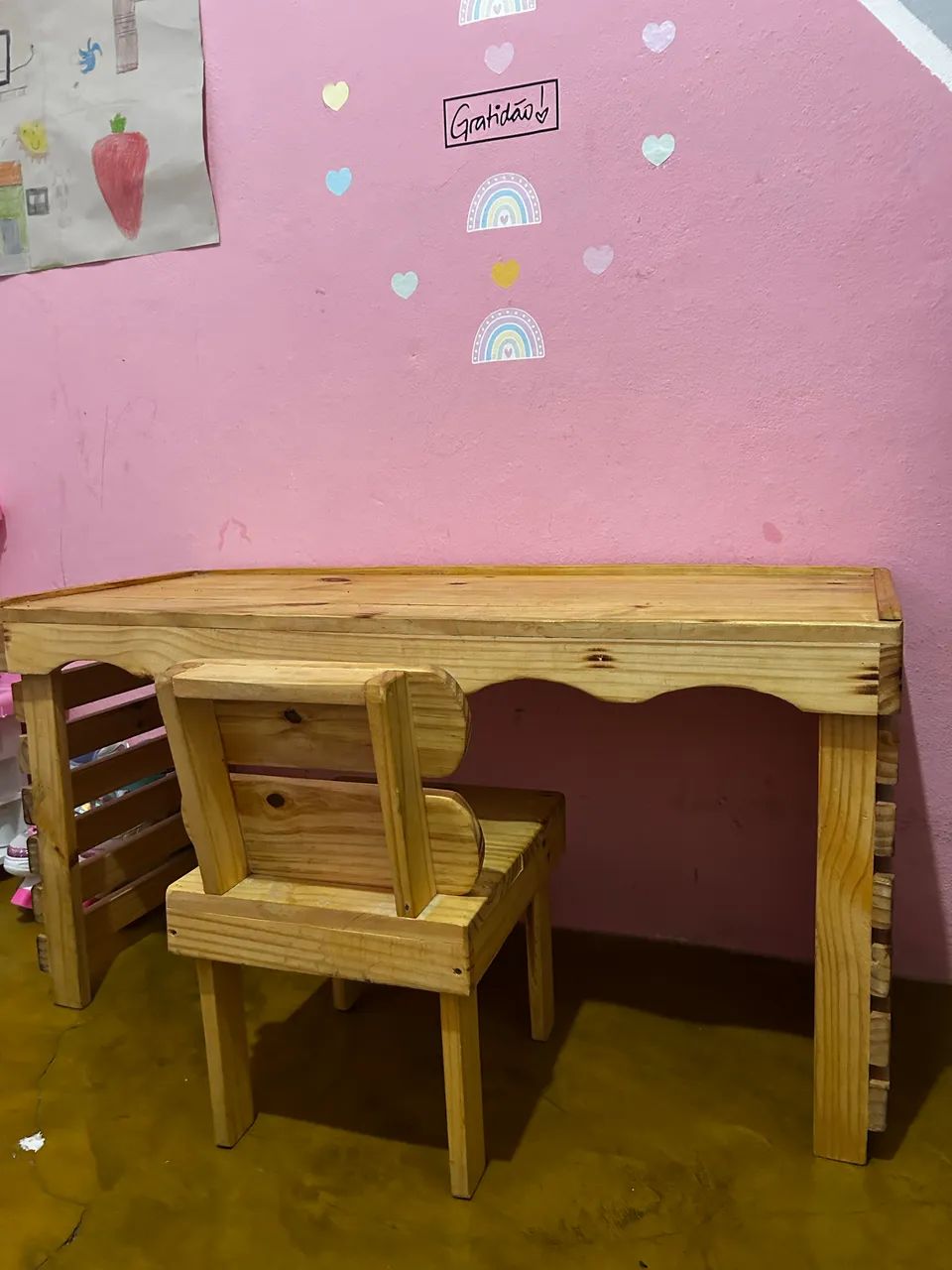 Mesinha Infantil de Madeira + Cadeira - Foto 3