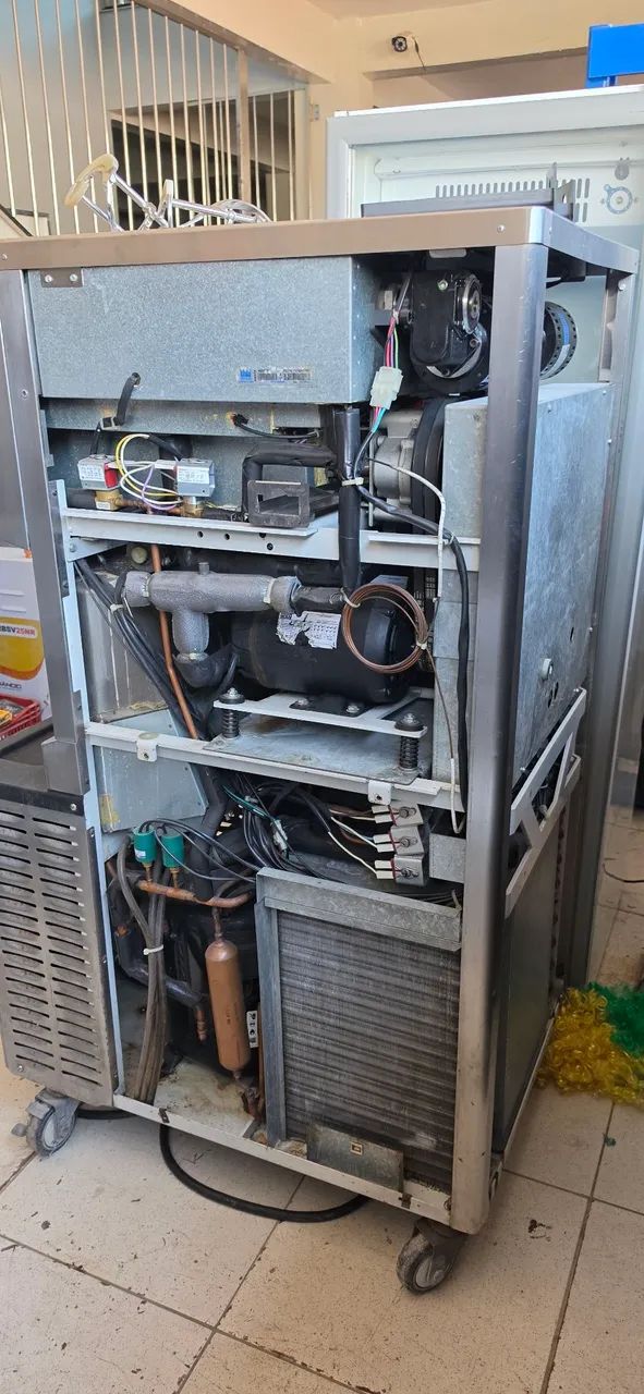 Máquina de sorvete Taylor C716 - Foto 5