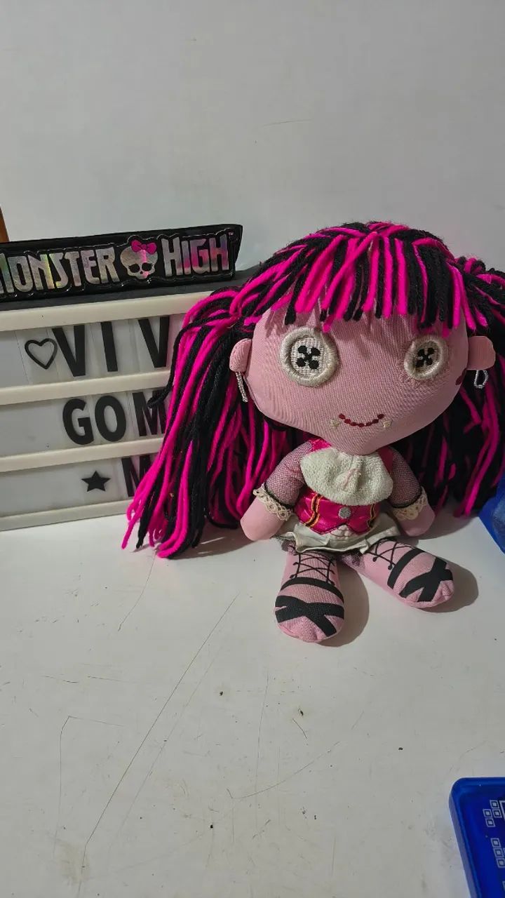 Boneca pano Draculaura básica Monster high