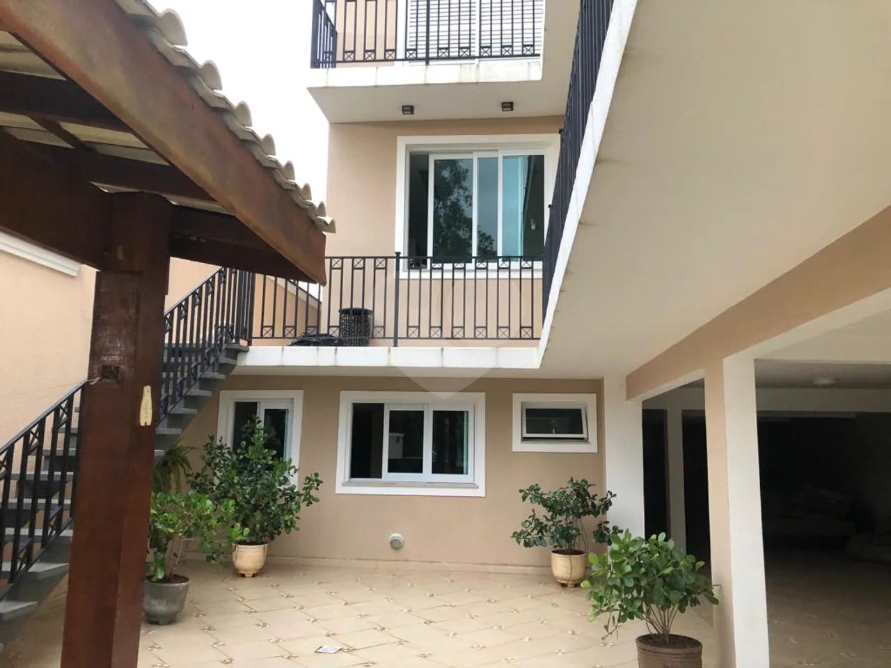 Excelente imóvel em condomínio Villa Olympia. - Foto 2