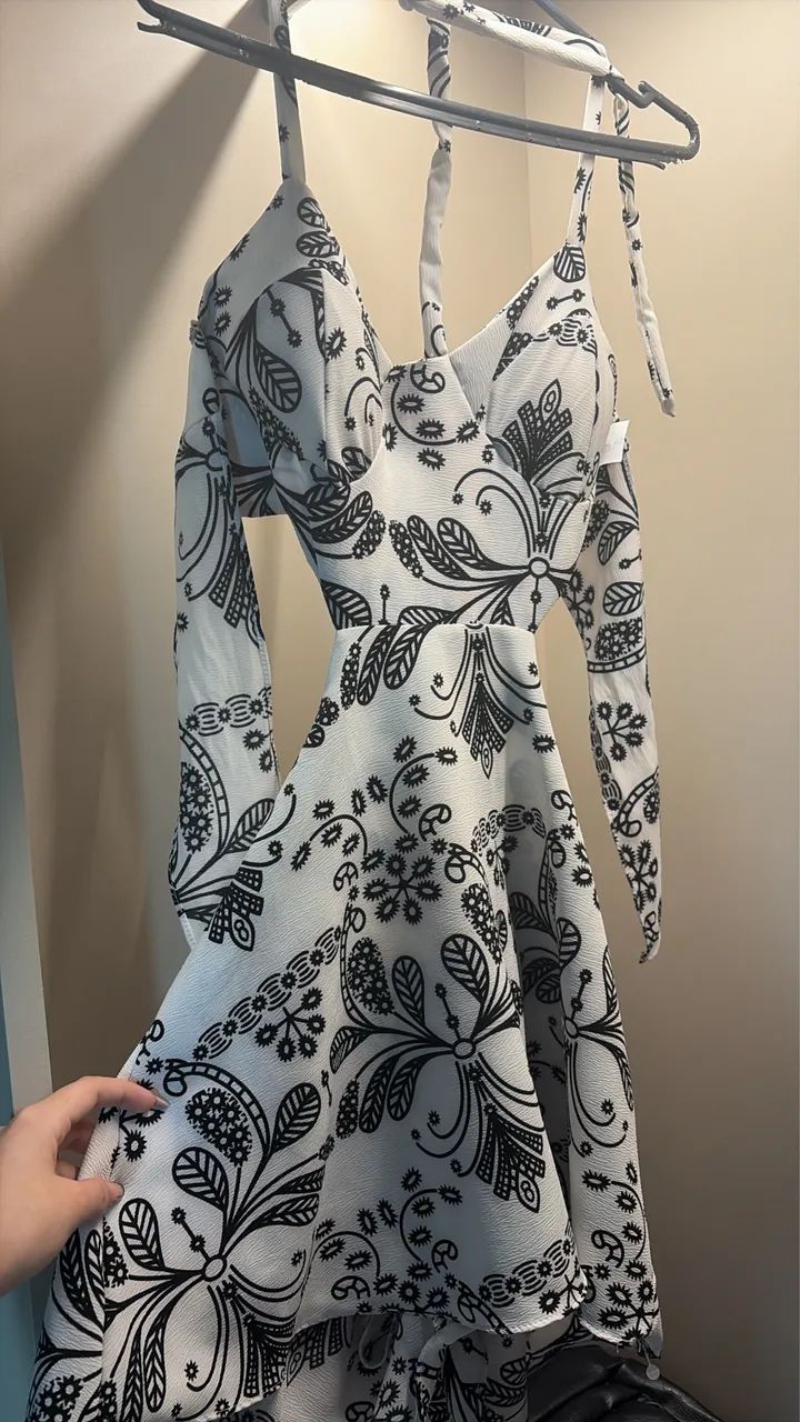 Vendo dois vestidos, nunca foram usados. - Foto 4