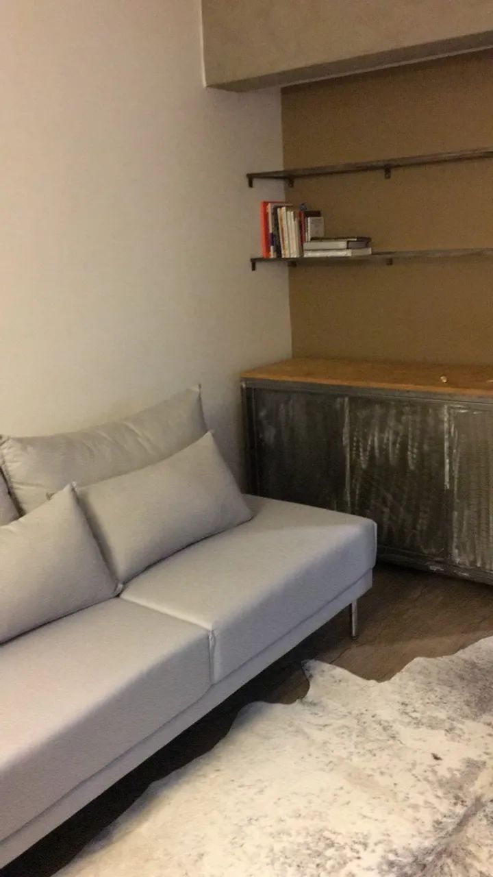 Sofá, tecido linho, cinza