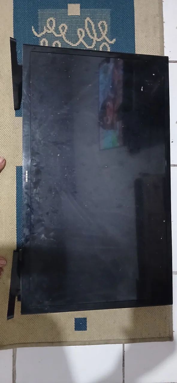 Tv para retirada de peças 