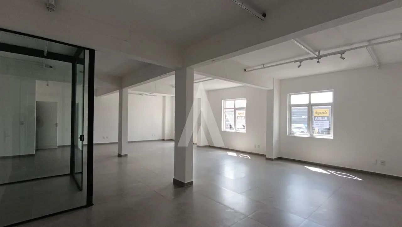 Sala Comercial de 96,26 m² com divisória em vidro no Centro. - Foto 3